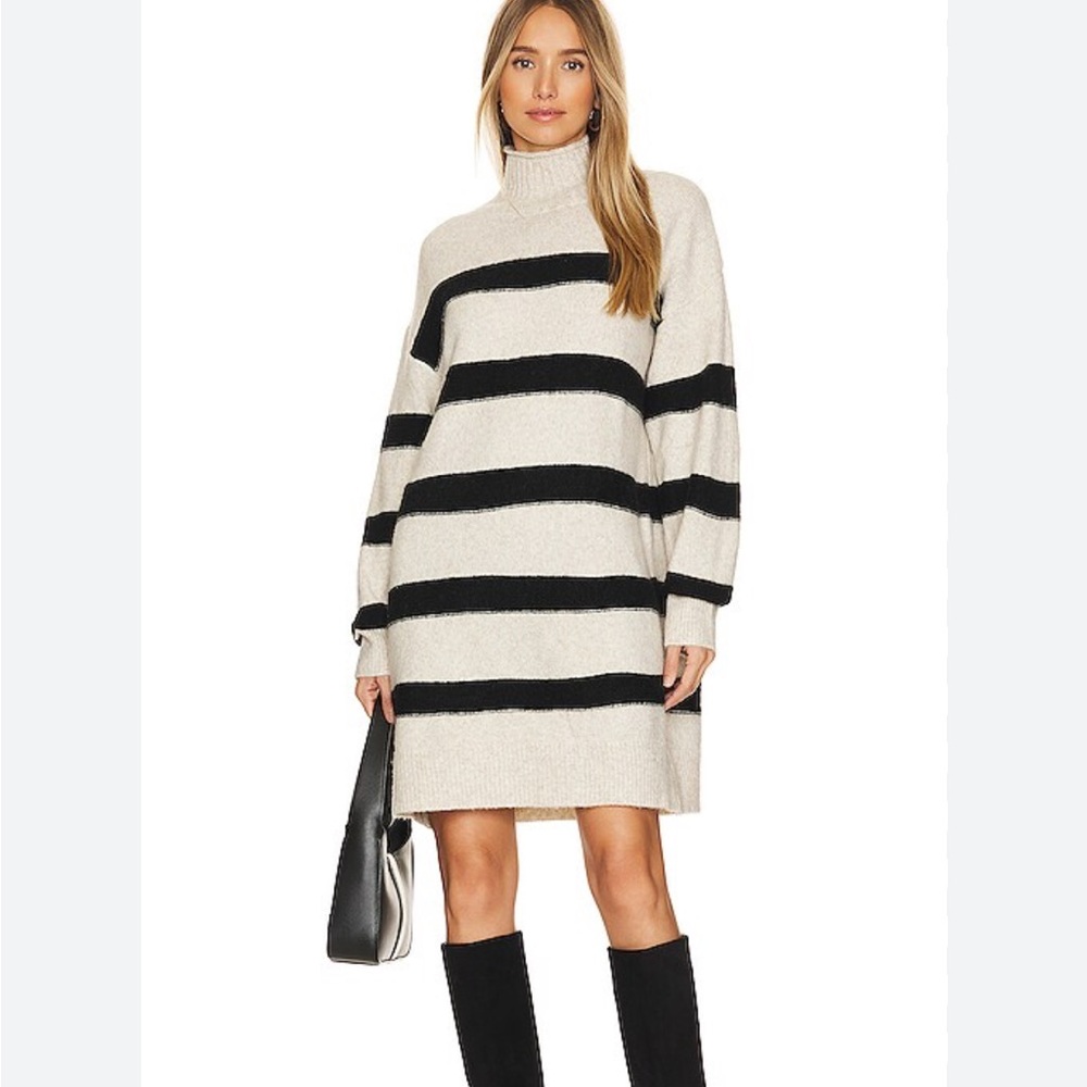 Line and dot | Striped Black and White Sweater Dress